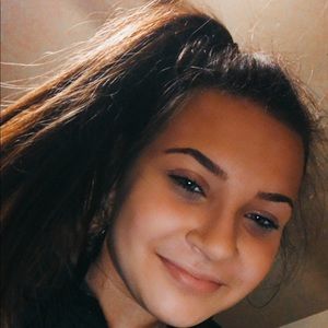 Meet your Posher, Cara